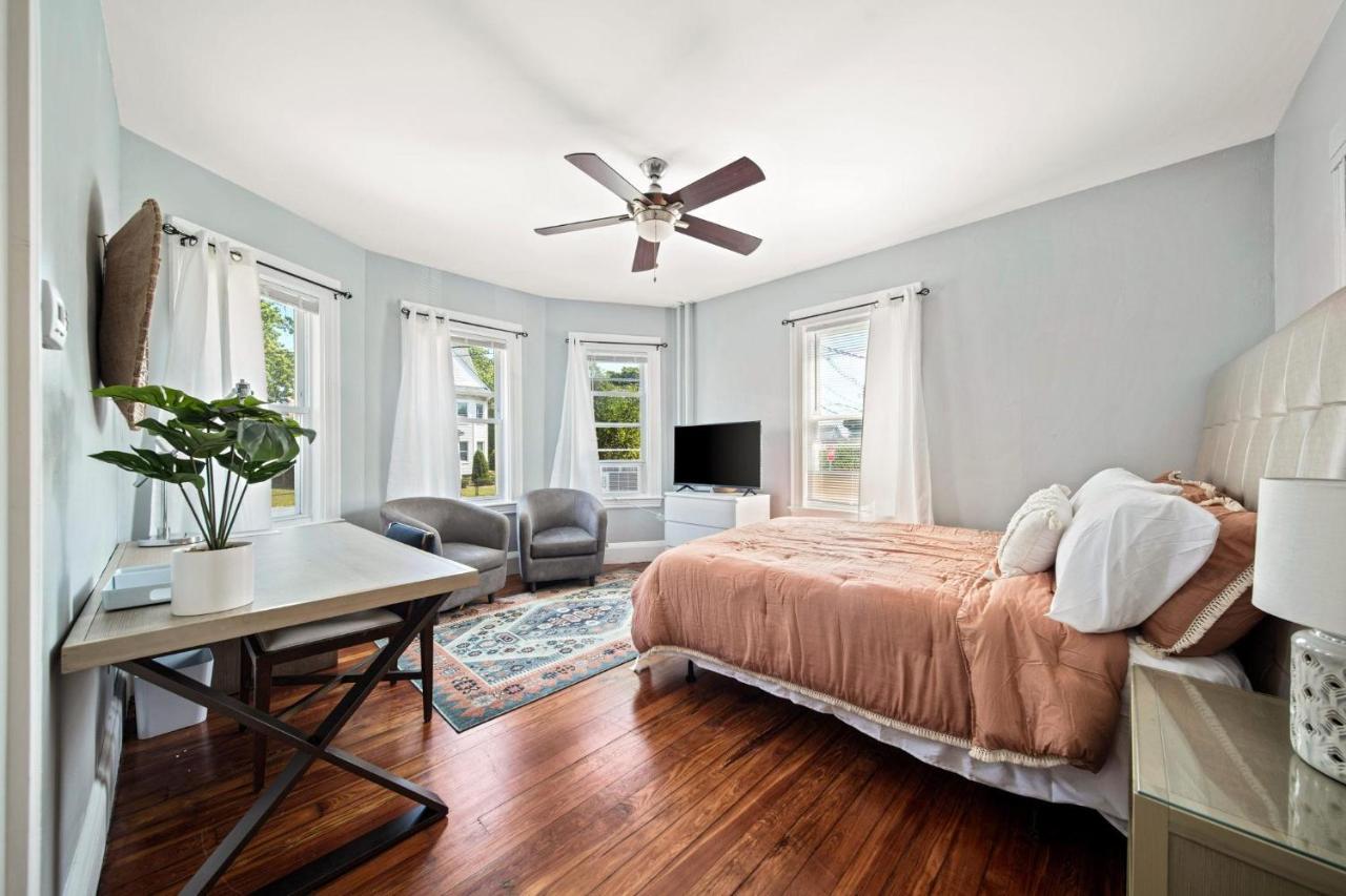 Cozy Up In 5Br Apt Near Charming Oak Square Boston Eksteriør bilde