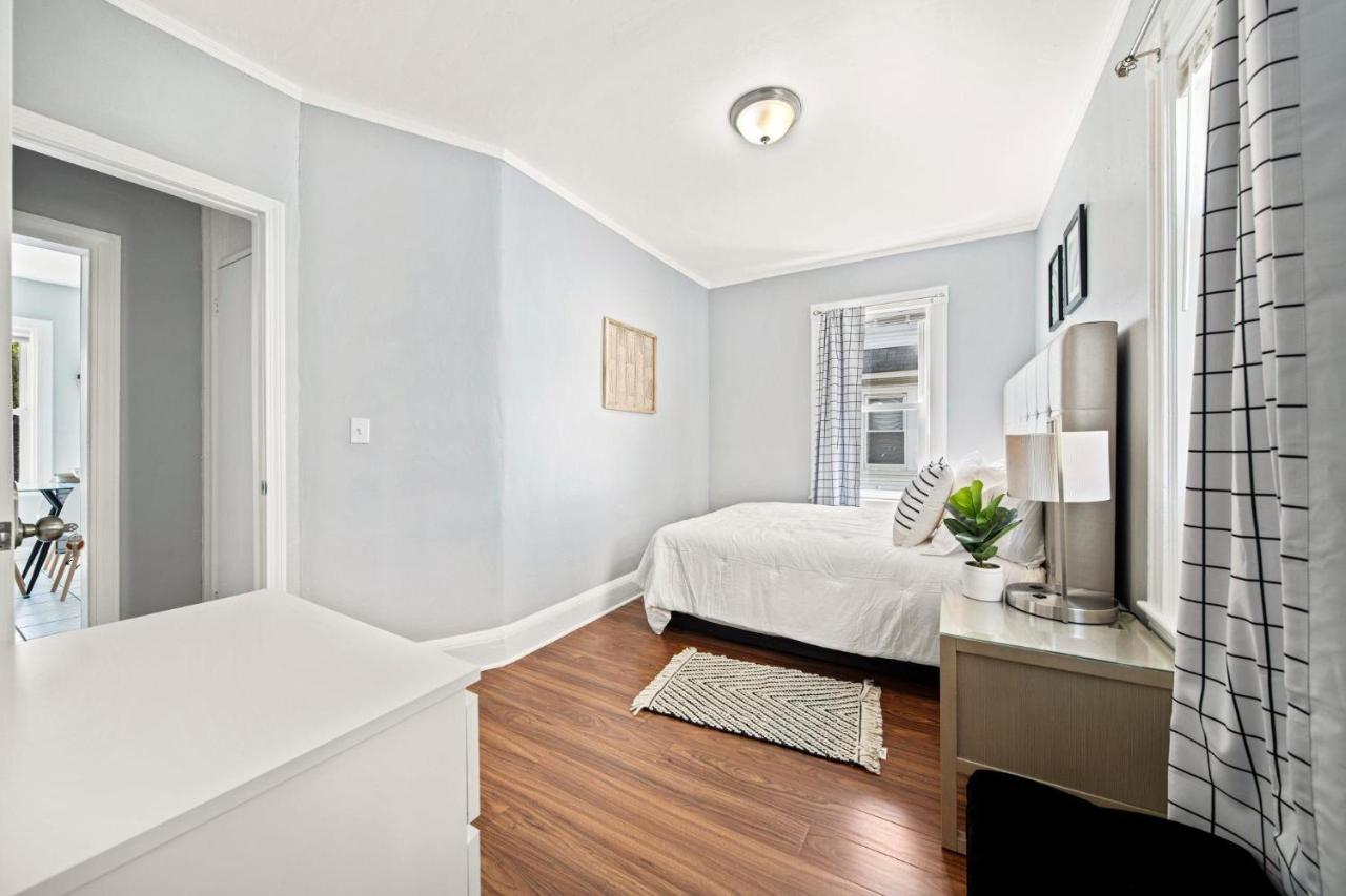 Cozy Up In 5Br Apt Near Charming Oak Square Boston Eksteriør bilde